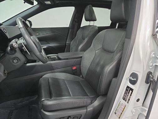Eminent White Pearl 2023 Lexus RX 350 Luxury