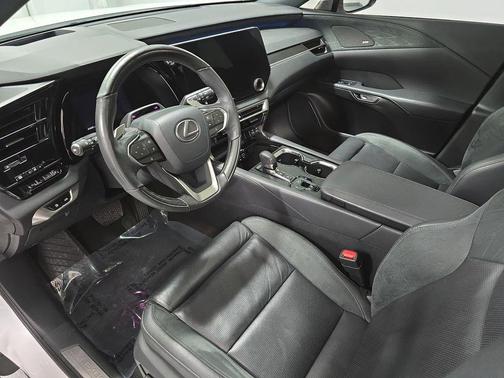Eminent White Pearl 2023 Lexus RX 350 Luxury