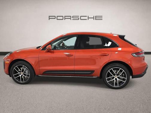 Papaya Metallic 2023 Porsche Macan Base
