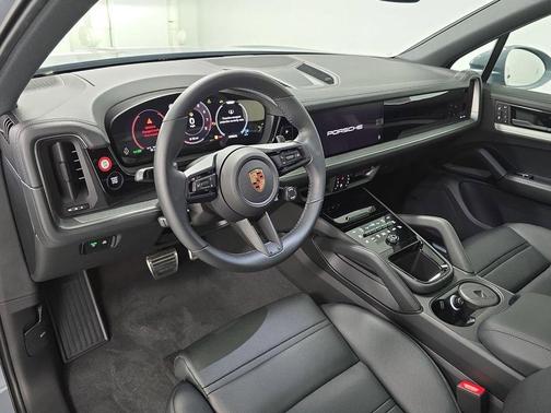 Arctic Grey 2026 Porsche Cayenne S