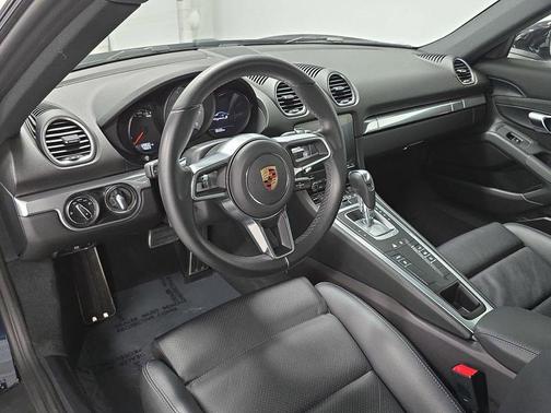 Jet Black Metallic 2024 Porsche 718 Cayman S