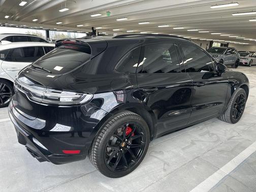 Jet Black Metallic 2023 Porsche Macan GTS