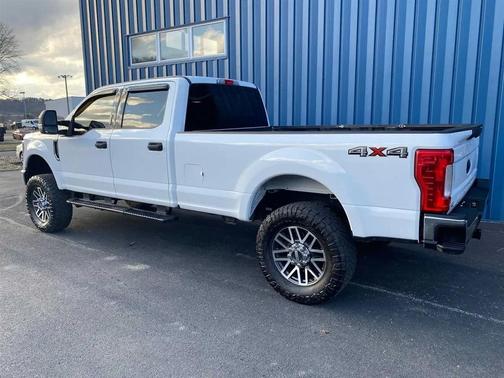 Oxford White 2019 Ford F-250 XLT