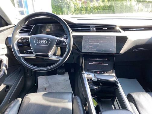 2021 Audi e-tron Sportback Prestige