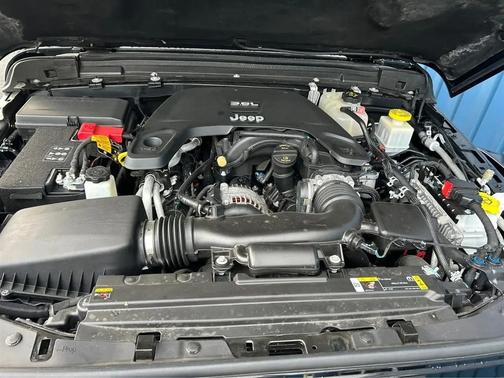 Black Clearcoat 2021 Jeep Gladiator Rubicon