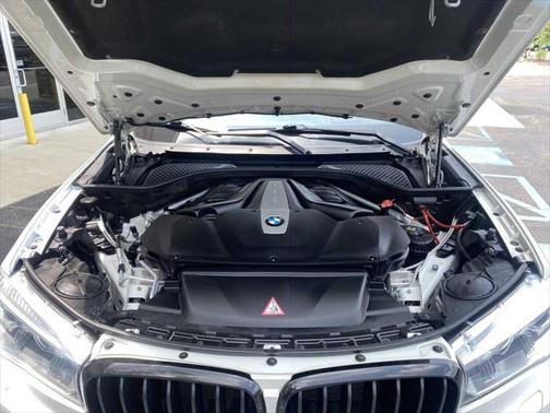 2016 BMW X6 xDrive50i