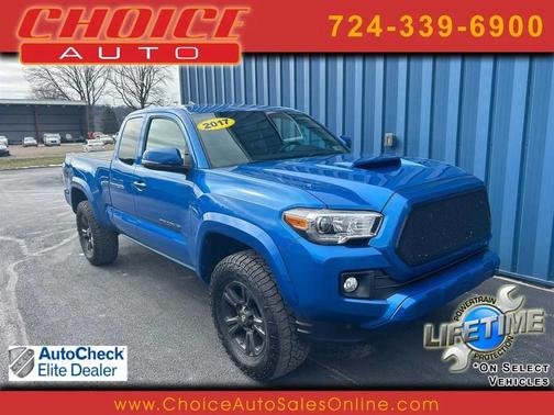 Blazing Blue Pearl 2017 Toyota Tacoma TRD Sport