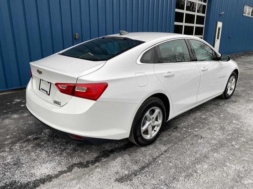 2018 Chevrolet Malibu 1LS
