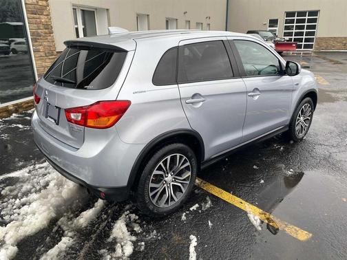 2017 Mitsubishi Outlander Sport 2.0 LE