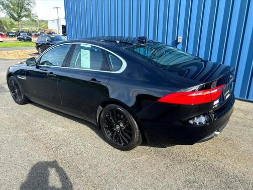 2018 Jaguar XF 25t Premium