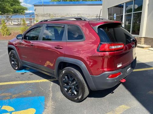 Velvet Red Pearlcoat 2018 Jeep Cherokee Trailhawk