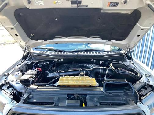 2017 Ford F-150 Raptor SuperCrew 4WD