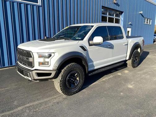 2017 Ford F-150 Raptor SuperCrew 4WD