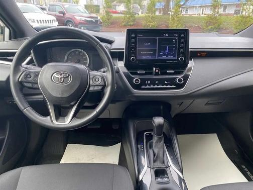 Classic Silver Metallic 2020 Toyota Corolla SE