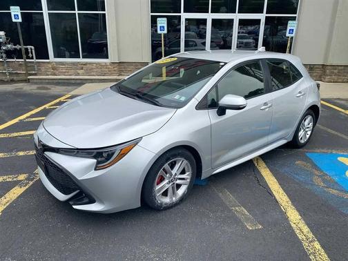 Classic Silver Metallic 2020 Toyota Corolla SE