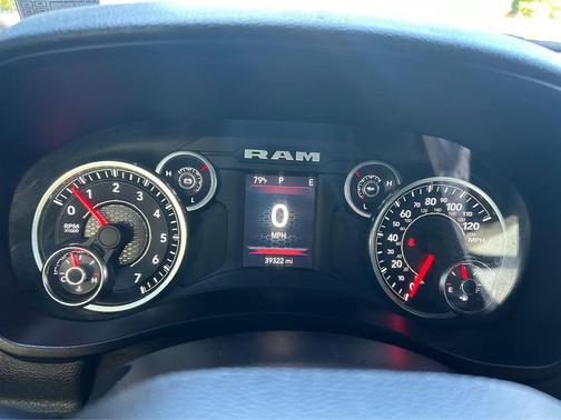 2022 RAM 2500 Tradesman Crew Cab SWB 4WD