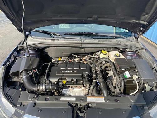 Blue Ray Metallic 2015 Chevrolet Cruze 2LT