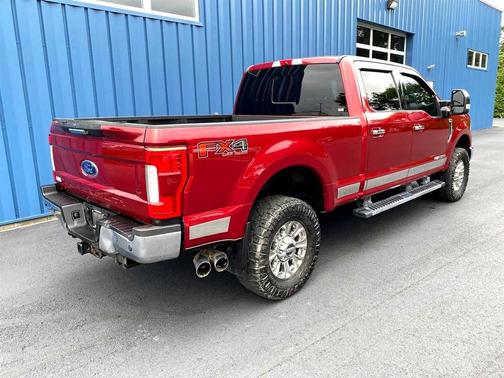 2019 Ford F-250 Lariat Crew Cab 4WD