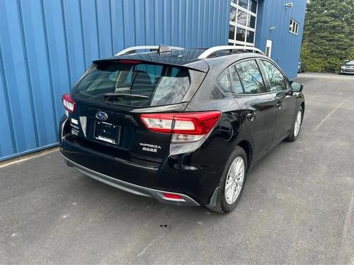 2017 Subaru Impreza 2.0i Premium