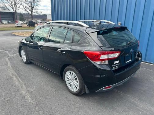 2017 Subaru Impreza 2.0i Premium
