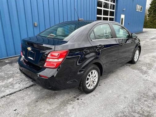 2017 Chevrolet Sonic LT