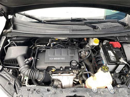 2017 Chevrolet Sonic LT