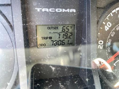 2016 Toyota Tacoma SR