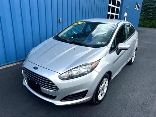 2015 Ford Fiesta SE Sedan