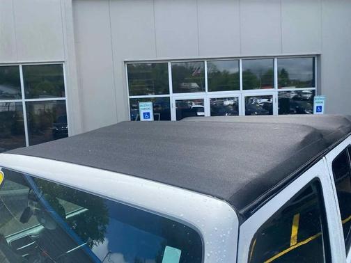 Bright White Clearcoat 2016 Jeep Wrangler Unlimited Rubicon