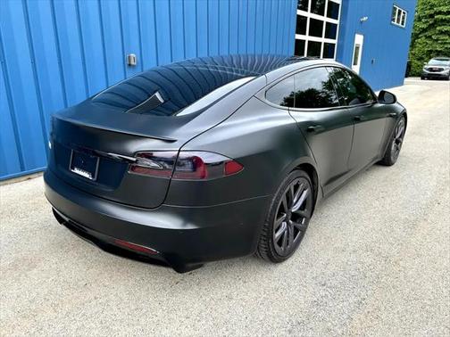 2021 Tesla Model S Plaid