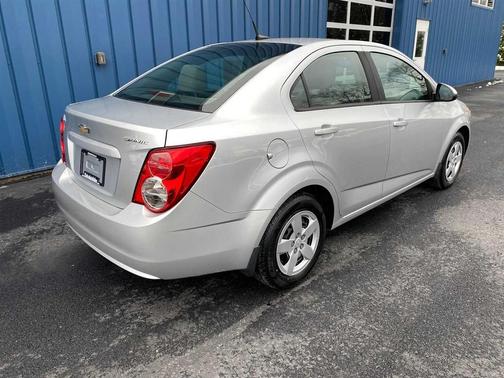 2013 Chevrolet Sonic LS