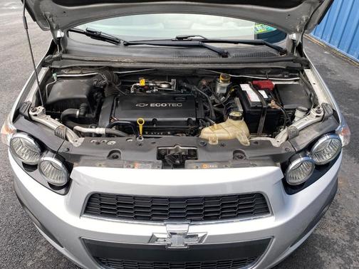 2013 Chevrolet Sonic LS