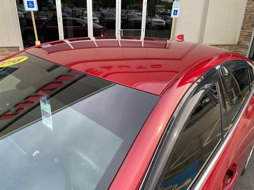Cajun Red Tintcoat 2018 Chevrolet Malibu LT
