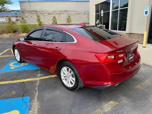 Cajun Red Tintcoat 2018 Chevrolet Malibu LT