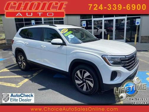 Pure White 2024 Volkswagen Atlas 2.0T SE w/Technology 4MOTION