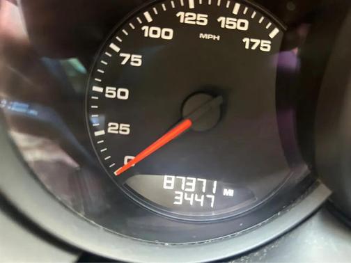 2018 Porsche Macan Macan Sport Edition