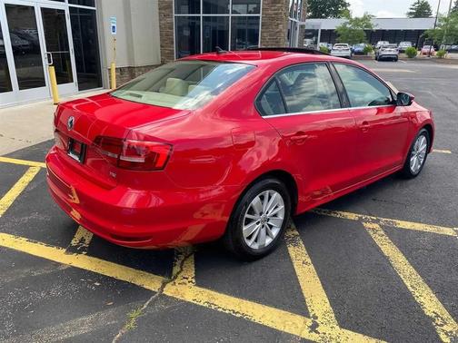 Tornado Red 2015 Volkswagen Jetta Auto SE w/Connectivity