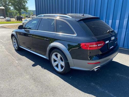 Mythos Black Metallic 2016 Audi allroad 2.0T Premium Plus