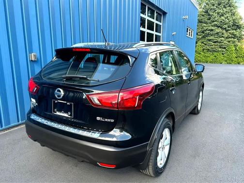 2017 Nissan Rogue Sport SL