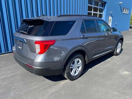 Carbonized Gray Metallic 2021 Ford Explorer XLT AWD