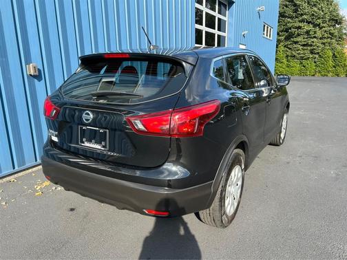 2018 Nissan Rogue Sport S