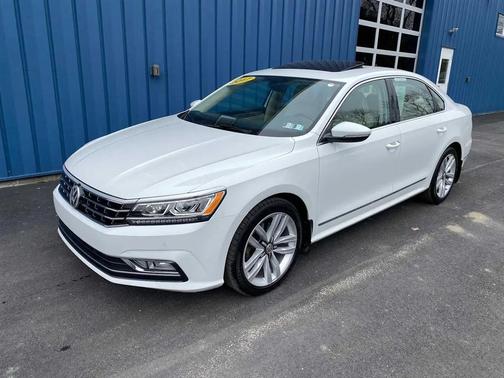 2017 Volkswagen Passat 1.8T SE w/Technology