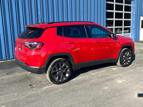 2021 Jeep Compass 80th Special Edition