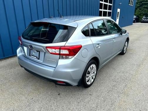 2019 Subaru Impreza 2.0i