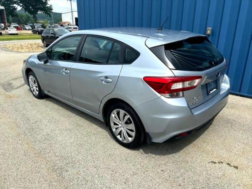 2019 Subaru Impreza 2.0i