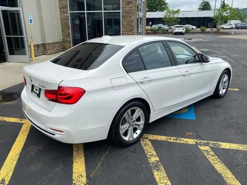 Alpine White 2017 BMW 330 i