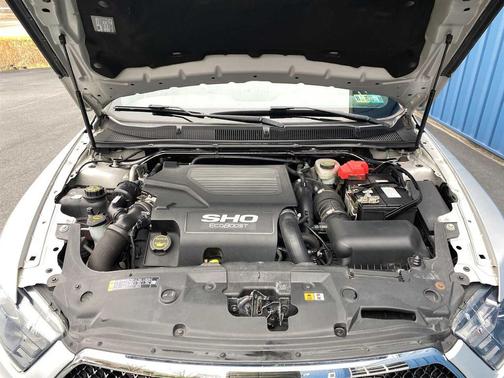 2018 Ford Taurus SHO AWD