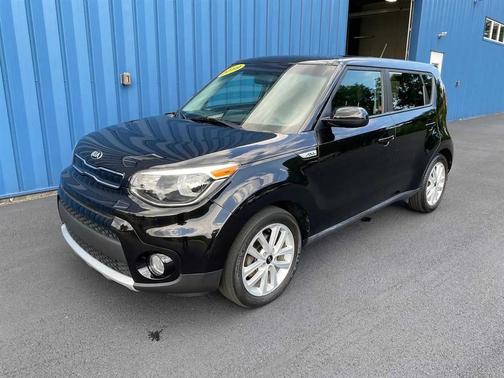 Shadow Black 2019 Kia Soul +