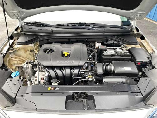 2019 Hyundai ELANTRA Limited