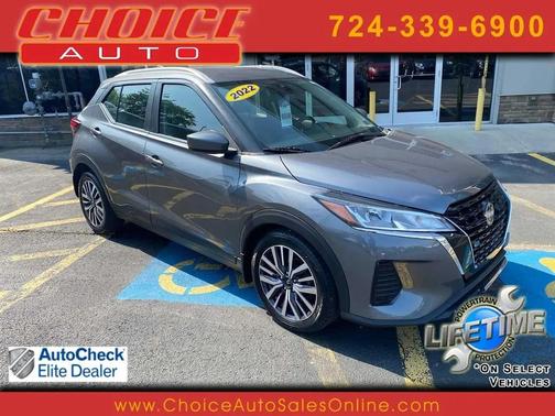 Gun Metallic 2022 Nissan Kicks SV